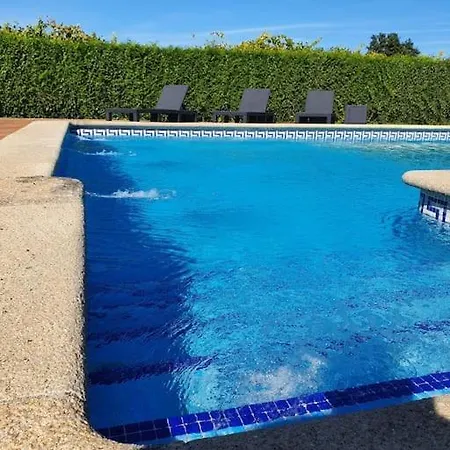 Casa Do Forno Holiday home Meis